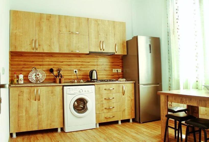 پانسیون Guest House Irakli