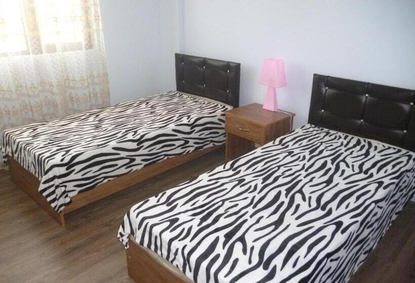 پانسیون Guest House Irakli