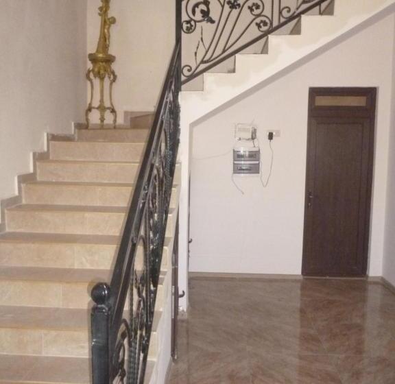 پانسیون Guest House Irakli