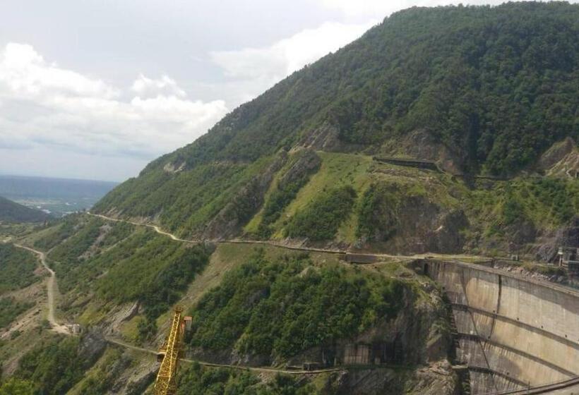 پانسیون Guest House Qedi