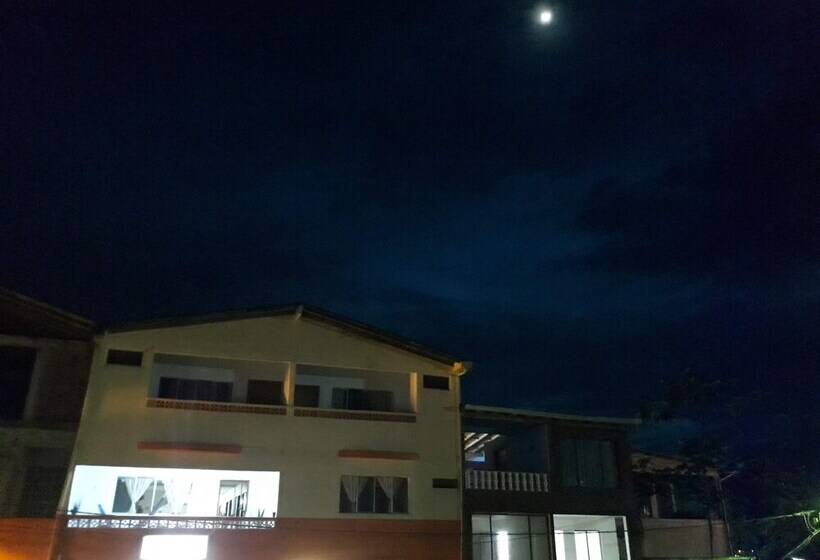 펜션 Hostal Adrimar