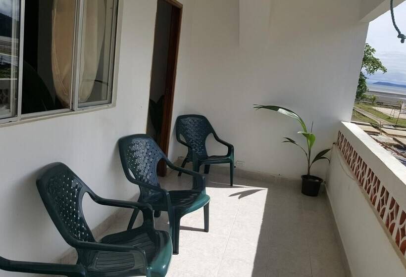 펜션 Hostal Adrimar