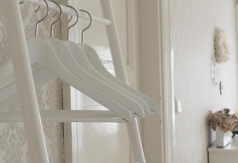 ペンション Hunajakoto