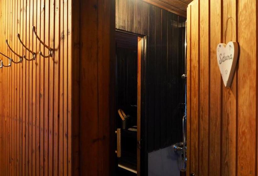 ペンション Hunajakoto