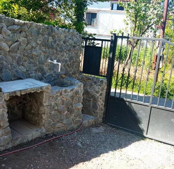 پانسیون Junona