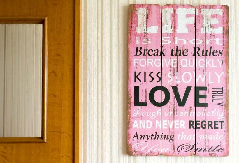 פנסיון Lovely Guesthouse Lier