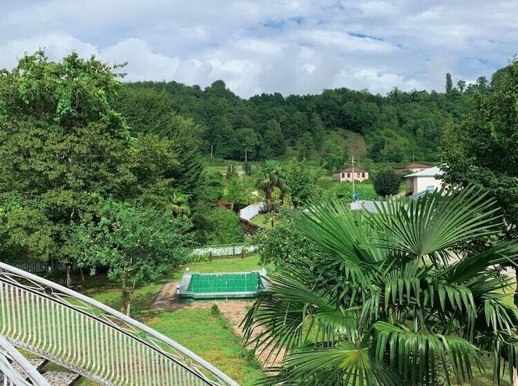 پانسیون Matua Guest House