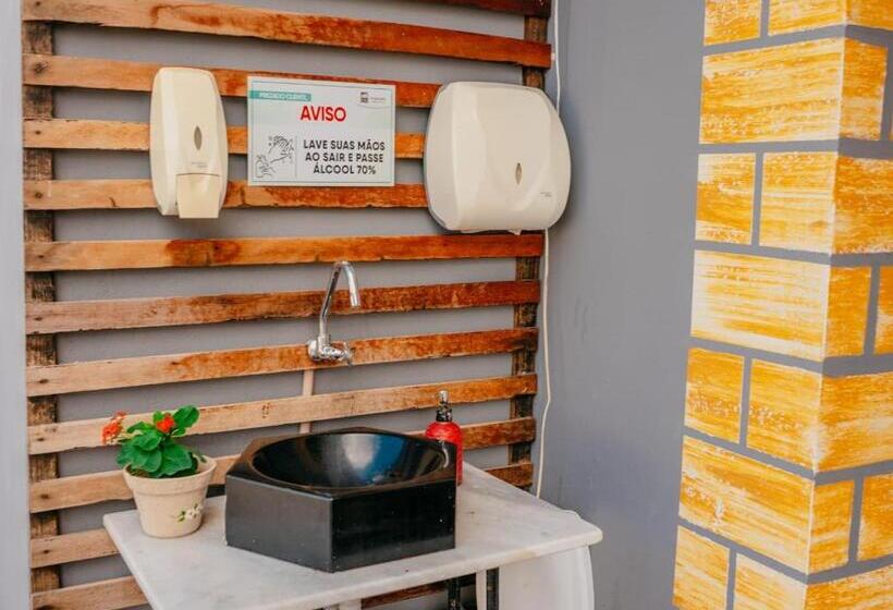 بنسيون Pousada E Restaurante Manaim