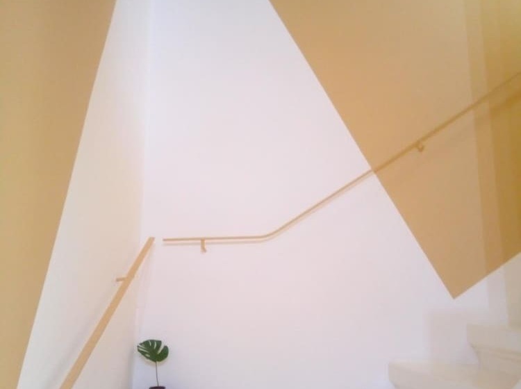 پانسیون Squadron Base