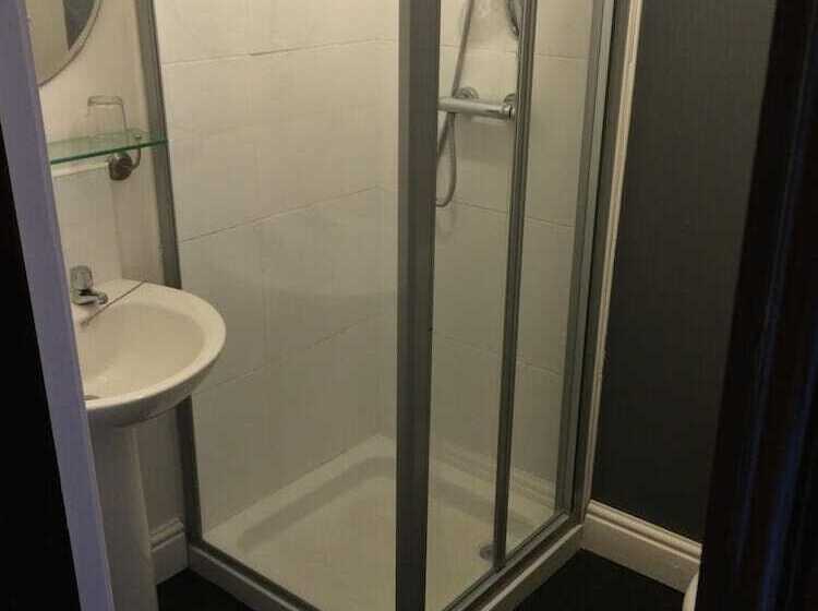 بنسيون Stone Cottage