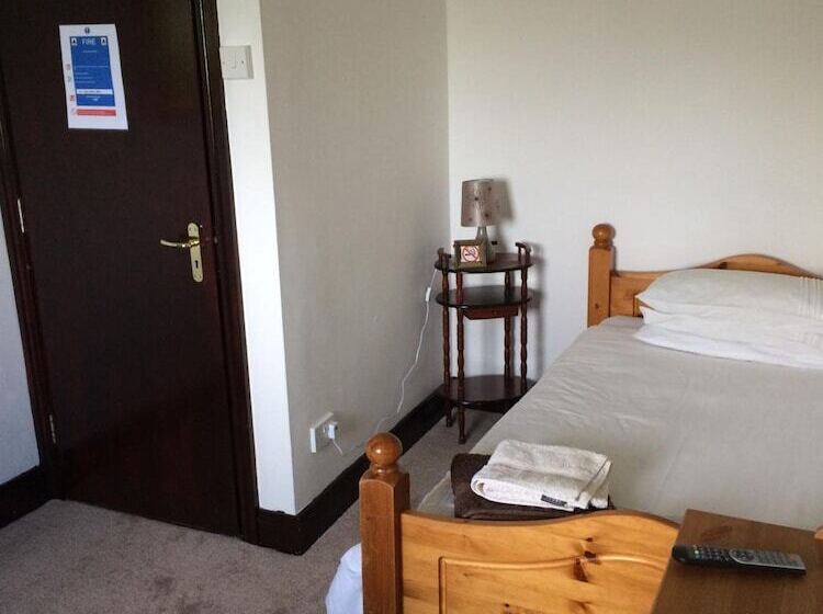 بنسيون Stone Cottage