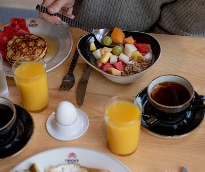 Wood Hotel By Frich S