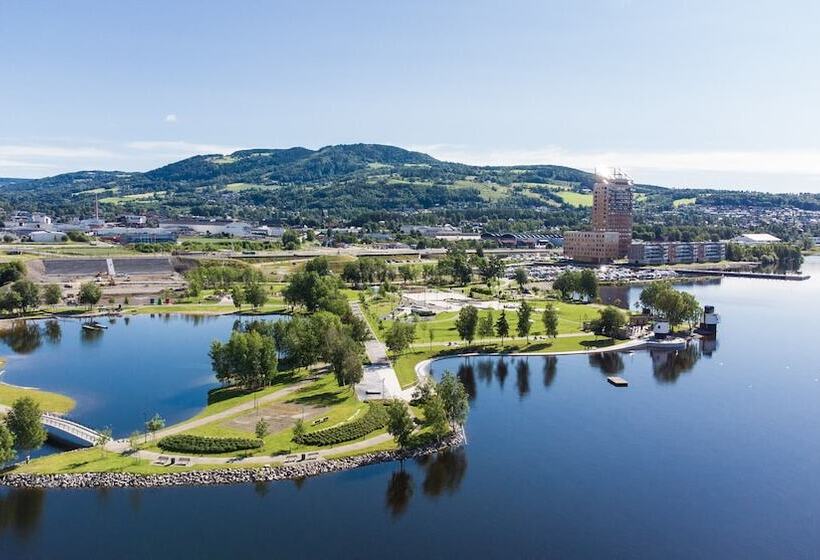 Wood Hotel By Frich S