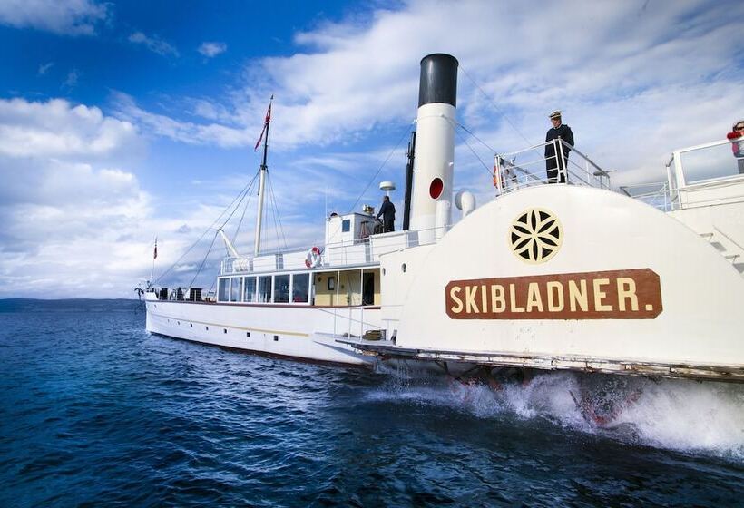 Wood Hotel By Frich S