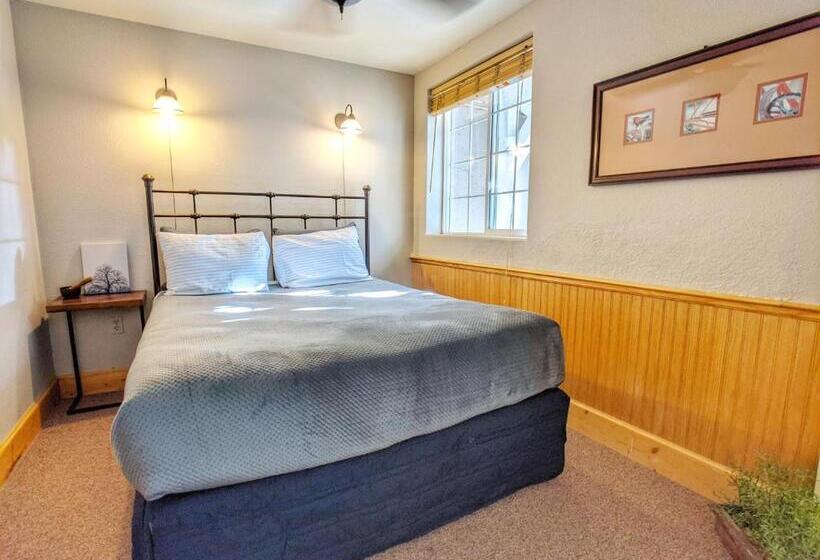 호스텔 Carriage House Inn