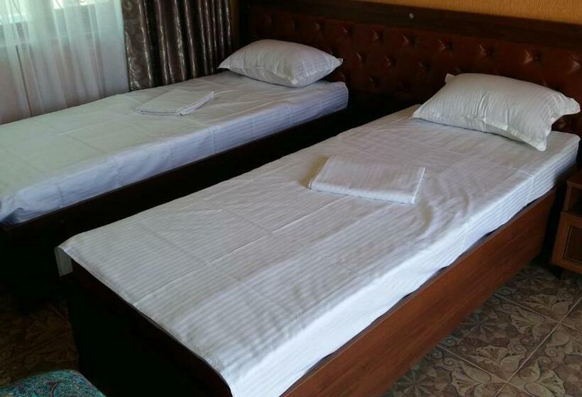 هاستل Inn Sogdiana