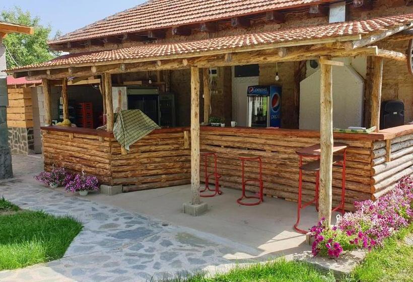 هاستل Kompleks Trnovski Vetar