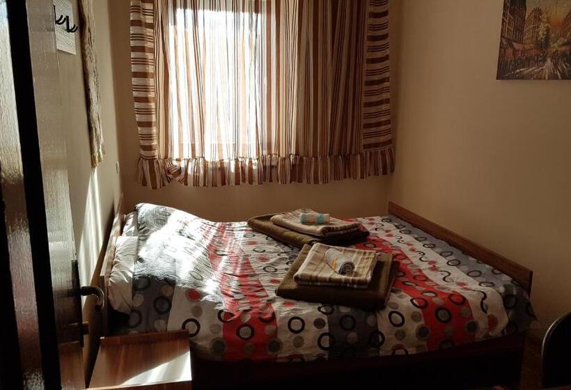 هاستل Kompleks Trnovski Vetar