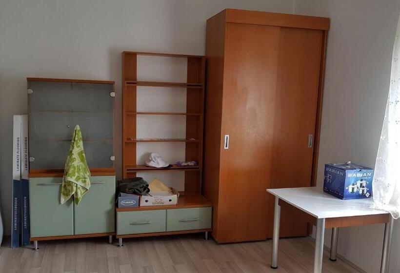 هاستل Kompleks Trnovski Vetar