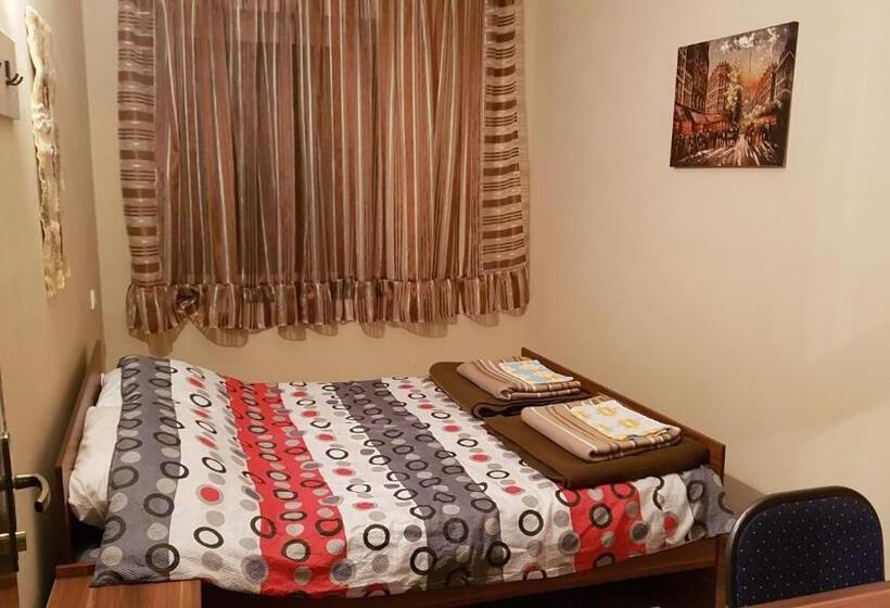 هاستل Kompleks Trnovski Vetar