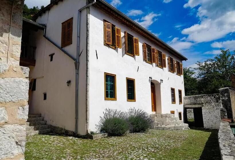 هاستل National Monument Mehmedbasica Kuca