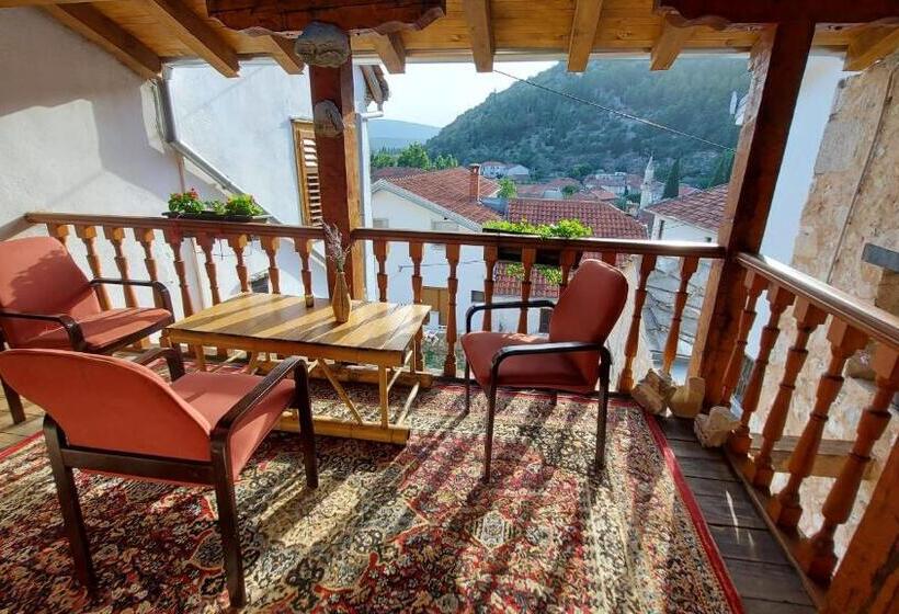 هاستل National Monument Mehmedbasica Kuca