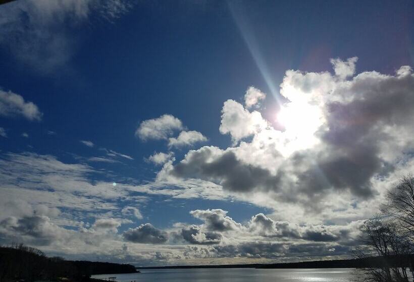 فندق صغير Smuggler S Cove Inn