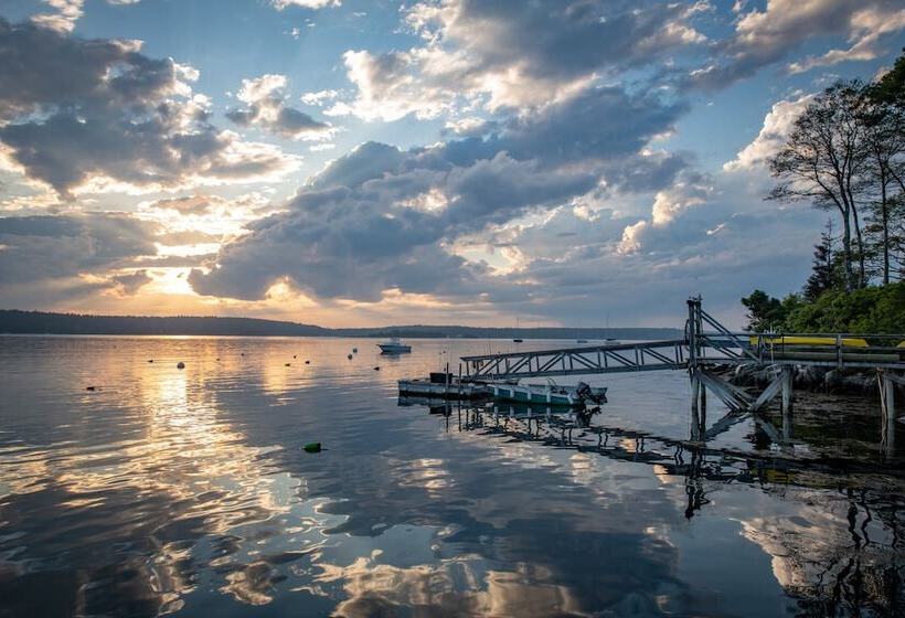 فندق صغير Smuggler S Cove Inn