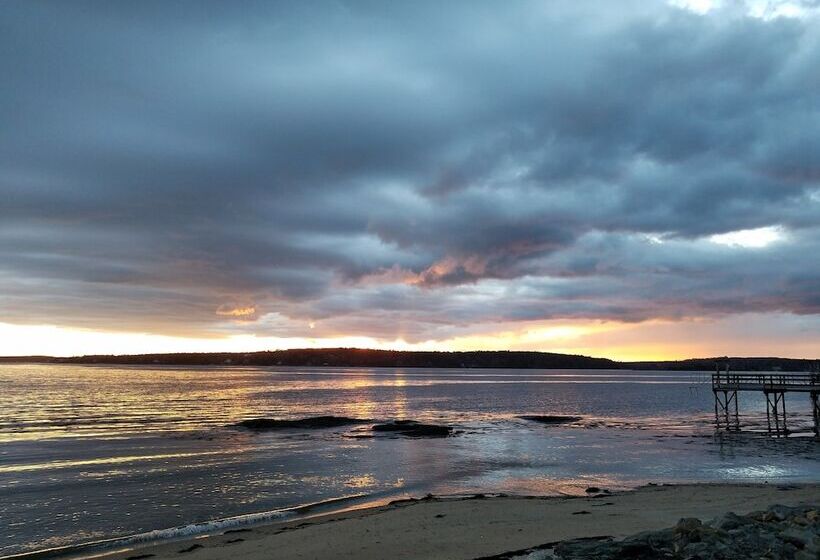 فندق صغير Smuggler S Cove Inn