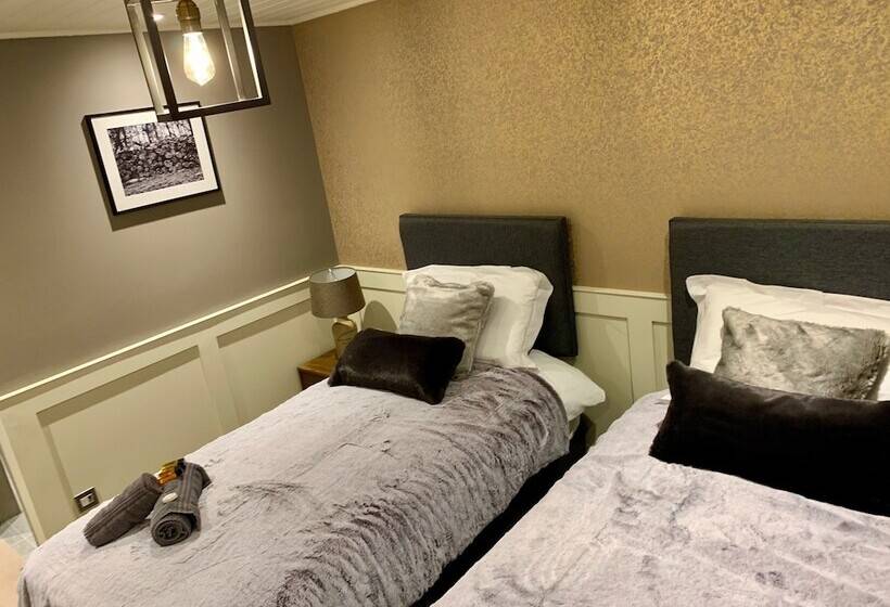 ユースホステル The Tower Arms