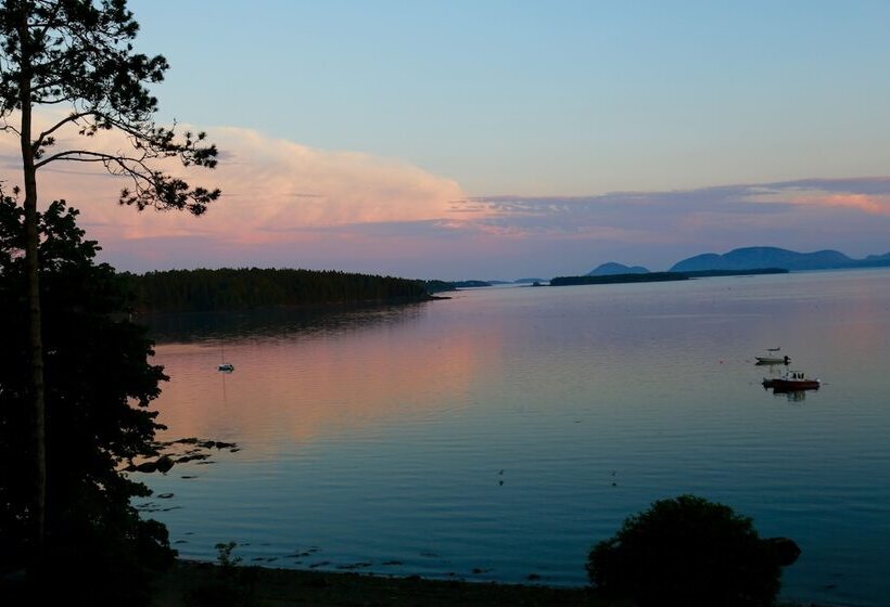 مبيت وإفطار Acadia Bay Inn