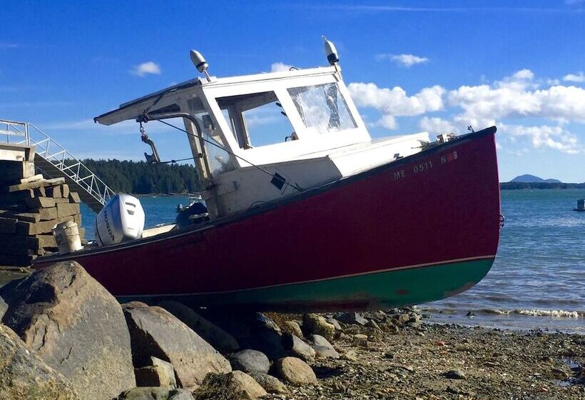 مبيت وإفطار Acadia Bay Inn