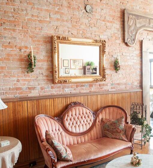 مبيت وإفطار The Historic Wolf