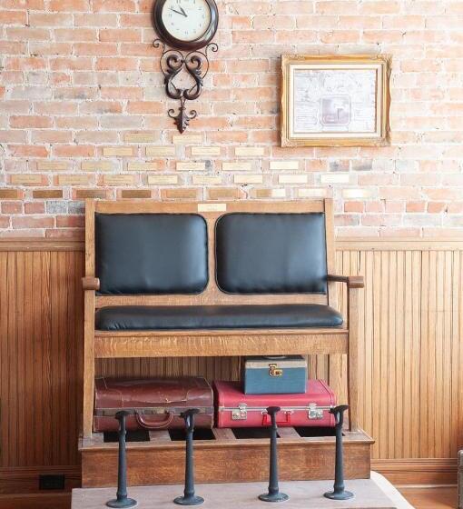 مبيت وإفطار The Historic Wolf