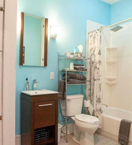 مبيت وإفطار The Historic Wolf