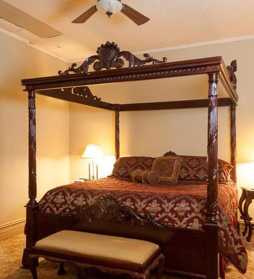 مبيت وإفطار The Historic Wolf