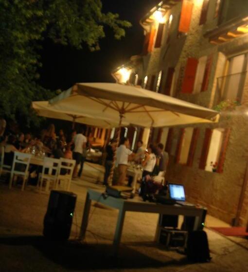 فندق Agriturismo La Paterna