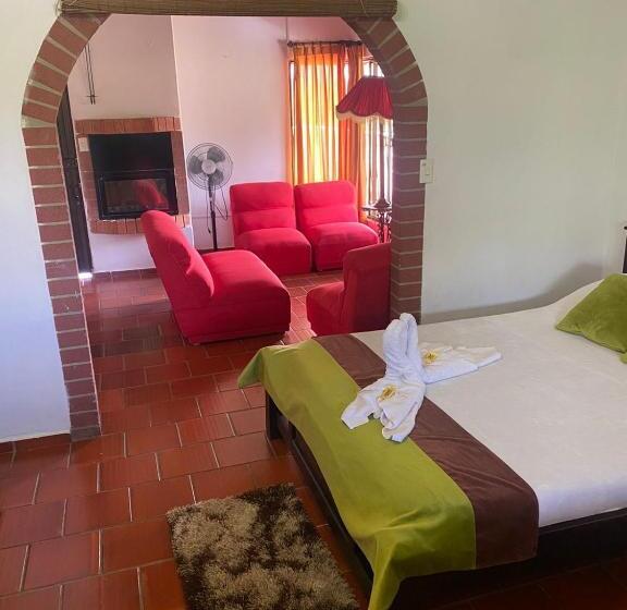 Отель Campestre La Loma Curiti