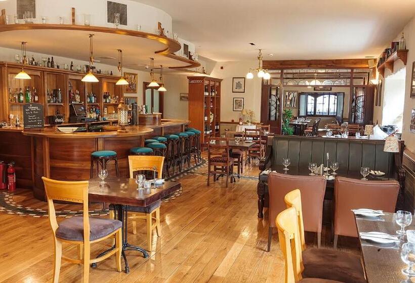 בית מלון כפרי Chester Beatty Inn