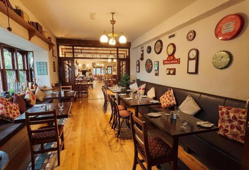 בית מלון כפרי Chester Beatty Inn