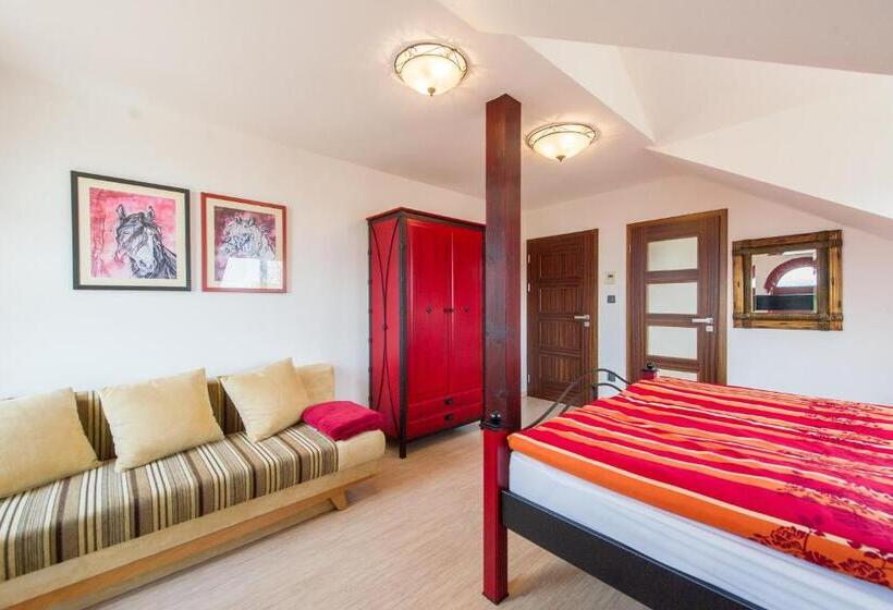 בית מלון כפרי Farma Loreta