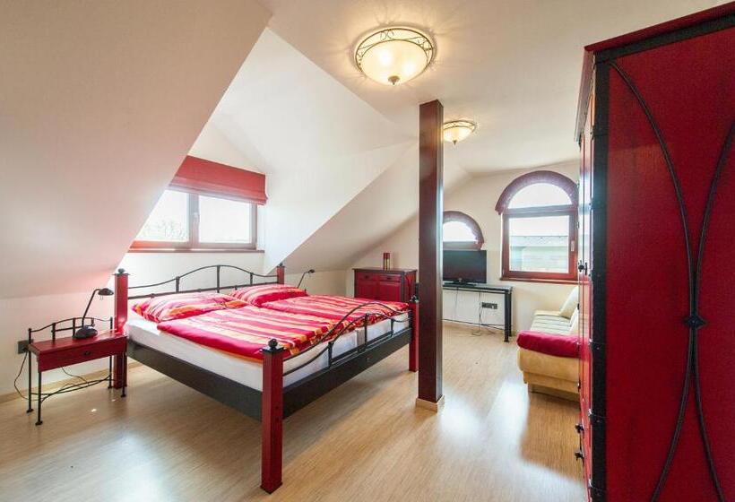 בית מלון כפרי Farma Loreta