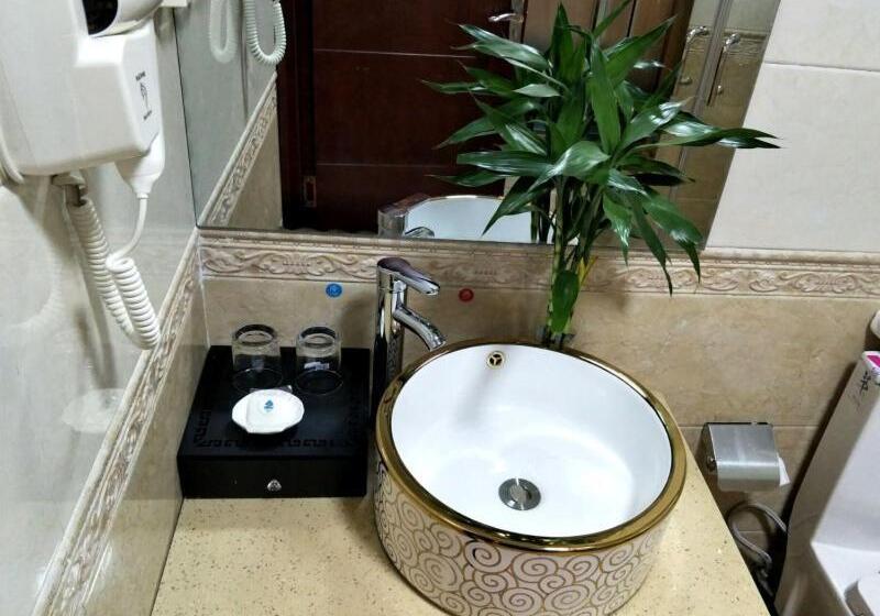 Hotel Greentree Alliance Tacheng City Wenqin Road Zuoan Sunshine