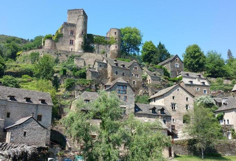 Отель Le Vieux Pont