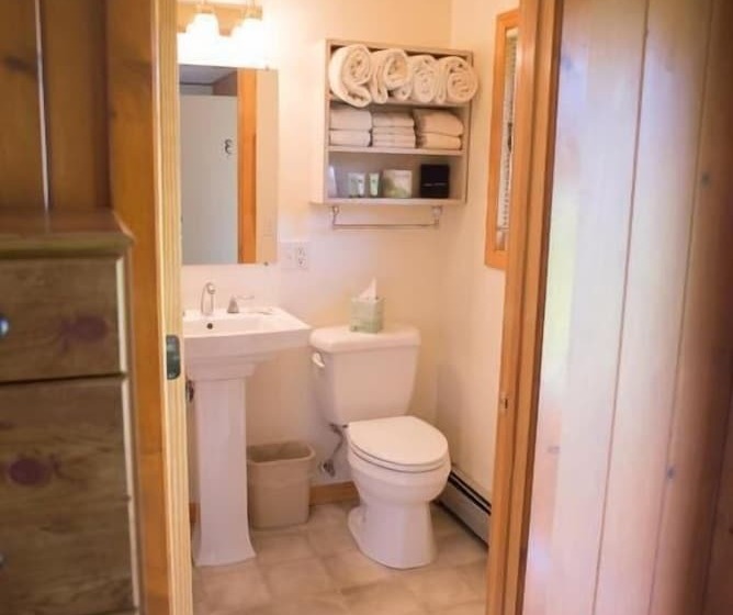 Отель M 22 Inn Suttons Bay