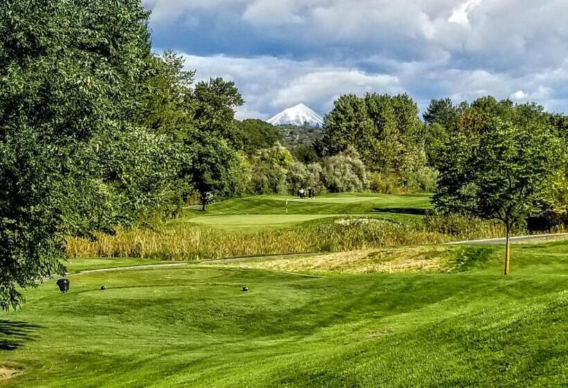 فندق Resort At Eagle Point Golf Club Lodging