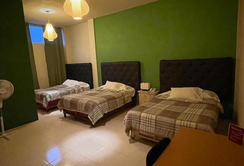 ホテル Santa Julia