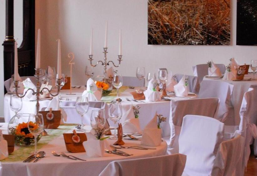 Romantik Hotel Schloss Reichenow