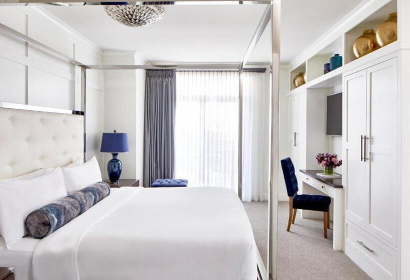 The Hotel Landing