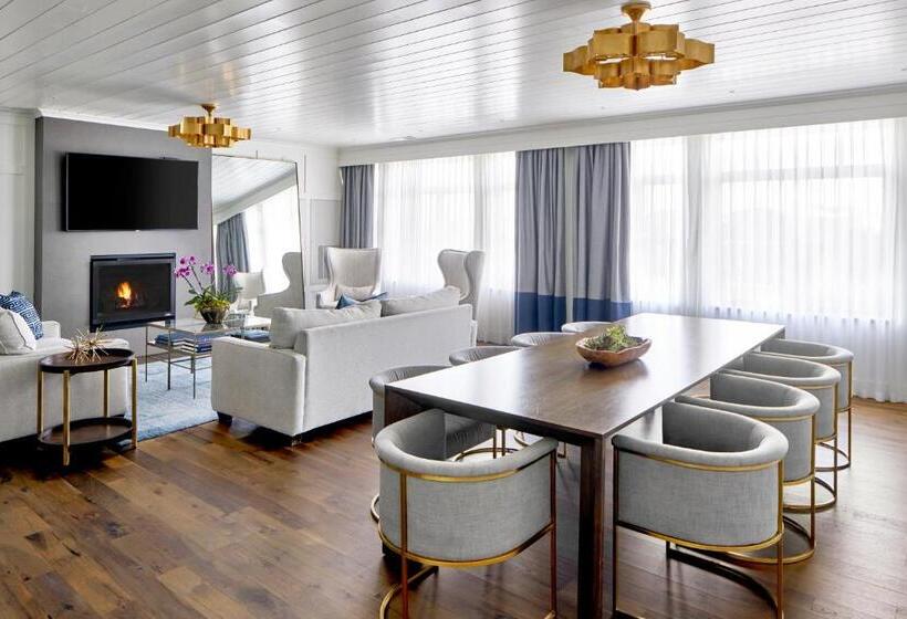 The Hotel Landing